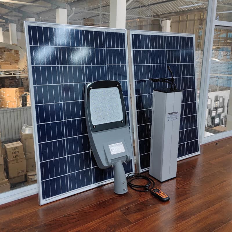 HKLED-ĐÈN-PHA-NĂNG-LƯỢNG-MẶT-TRỜI-SẢN-XUẤT-TẠI-VIỆT-NAM