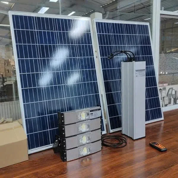 HKLED-ĐÈN-PHA-MODULE-NĂNG-LƯỢNG-MẶT-TRỜI-SÂN-PICKLEBALL