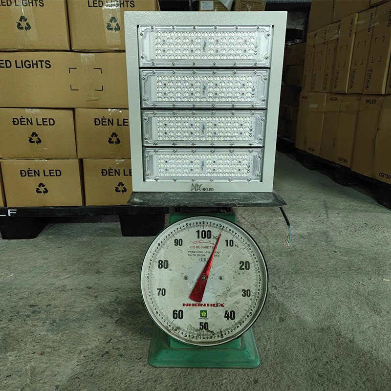 ĐÈN LED PHA 200W NĂNG LƯỢNG MẶT TRỜI | DẪN ĐẦU XU THẾ CÔNG NGHIỆP XANH CHO SÂN BÓNG - Ảnh 6