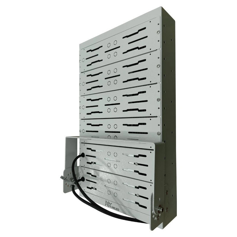 ĐÈN LED PHA NĂNG LƯỢNG MẶT TRỜI 300W CHIẾU SÁNG SÂN BÓNG – GIẢI PHÁP CHIẾU SÁNG BỀN VỮNG, TIẾT KIỆM - Ảnh 5