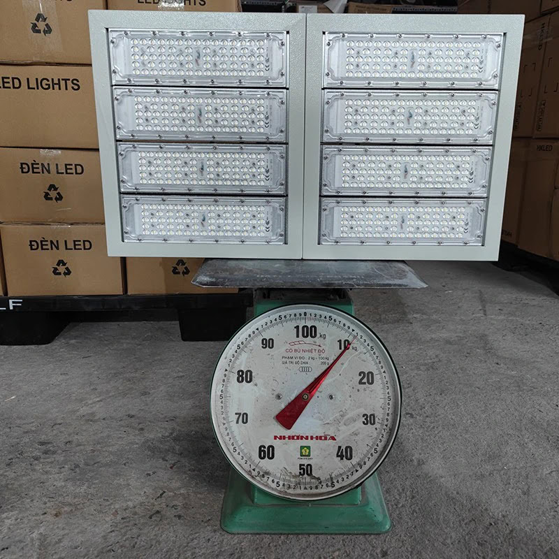 ĐÈN LED PHA NĂNG LƯỢNG MẶT TRỜI 400W | GIẢI PHÁP CHIẾU SÁNG MẠNH MẼ CHO SÂN BÓNG - Ảnh 6