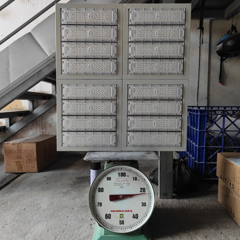 ĐÈN LED PHA MODULE 800W NĂNG LƯỢNG MẶT TRỜI | GIẢI PHÁP CHIẾU SÁNG XANH CHO THẾ GIỚI - Ảnh 6